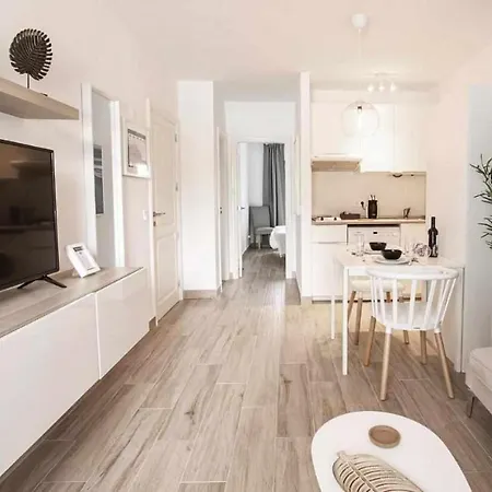 Holyhome Premium 102 Apartment *