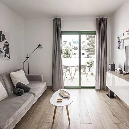 Appartement Holyhome Premium 102 *